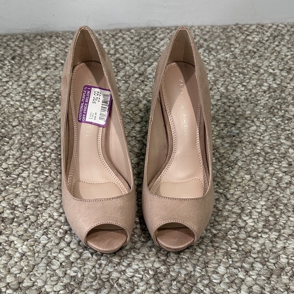 Kelly & Katie Nude Peep-Toe Heels - Picture 1 of 1